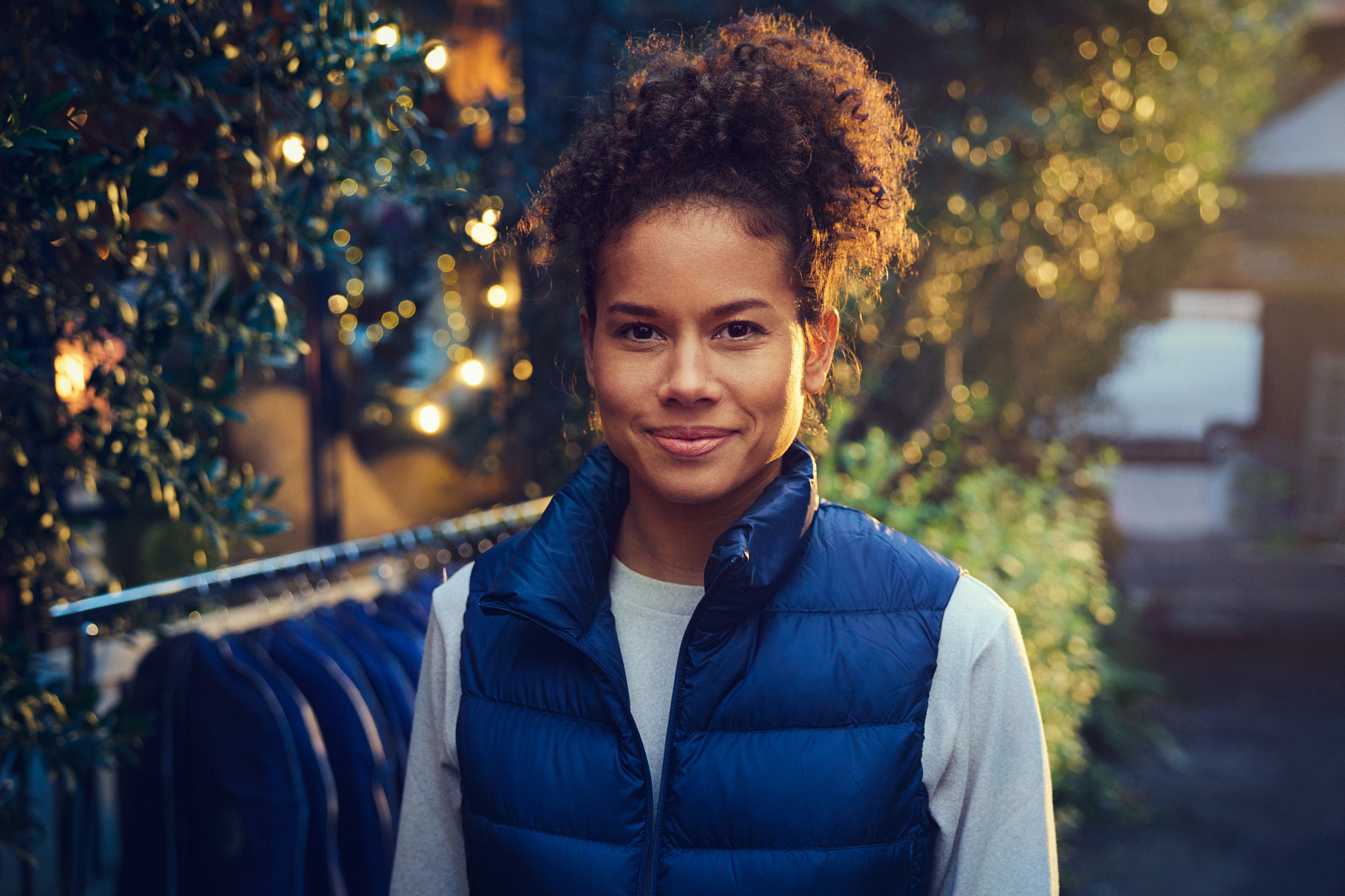 MICHAELHANISCH-20-003_Renault_sideshot_002_02