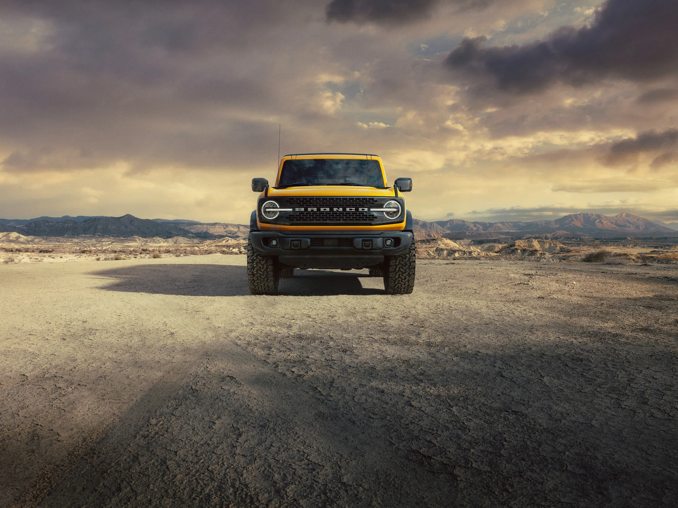 MICHAELHANISCH_Ford_Bronco_Folio_06_COMP13_4x3