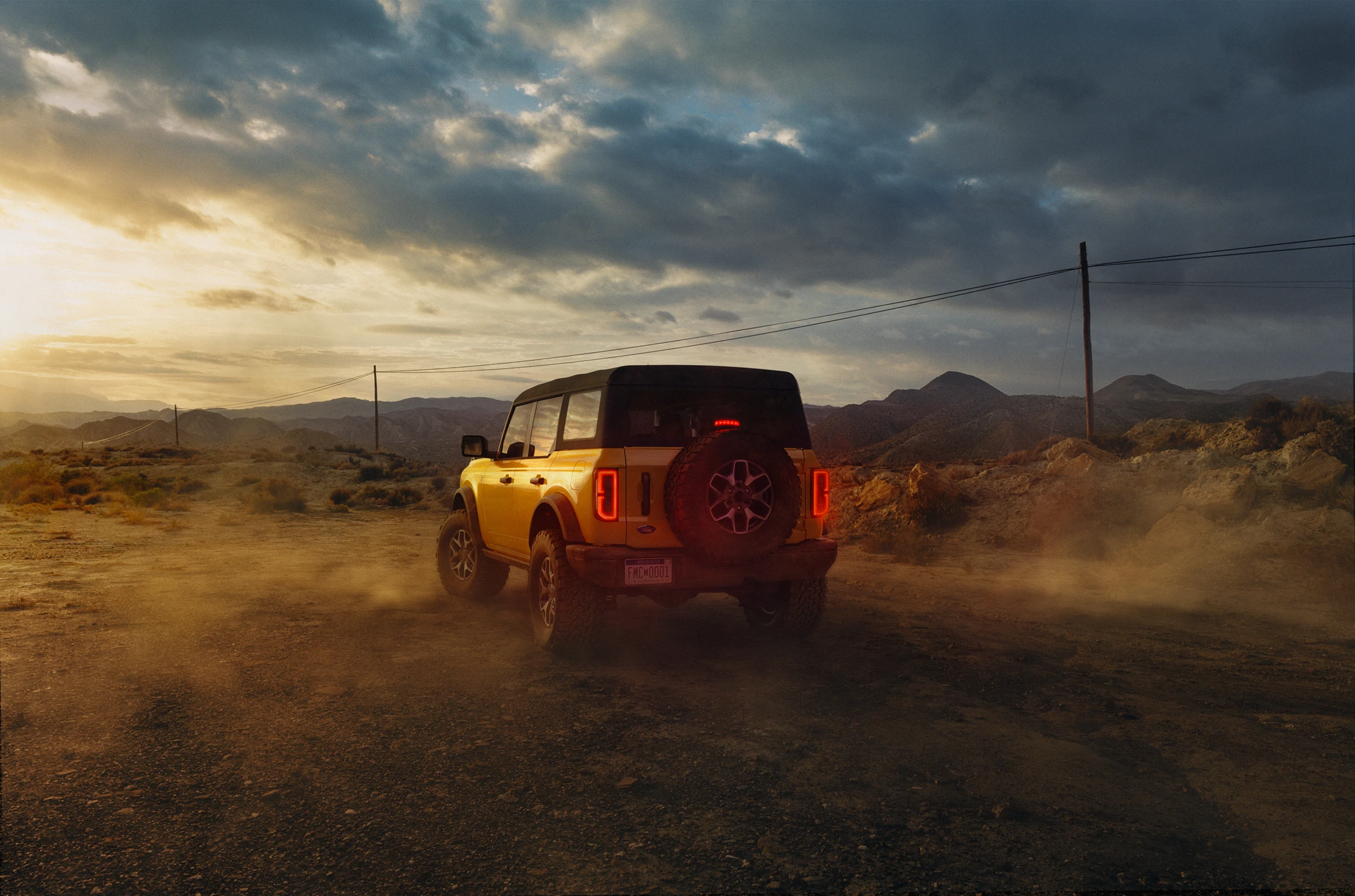 MICHAELHANISCH_Ford_Bronco_Folio_09